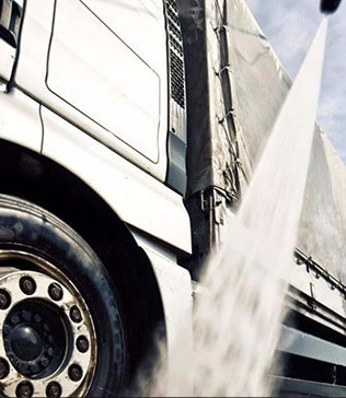 Lavage poids-lourds